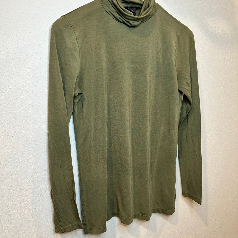 J. Crew Turtleneck Top Women‎ Med Olive Green 100% Tencel Lyocell Layering Silky - Picture 2 of 16
